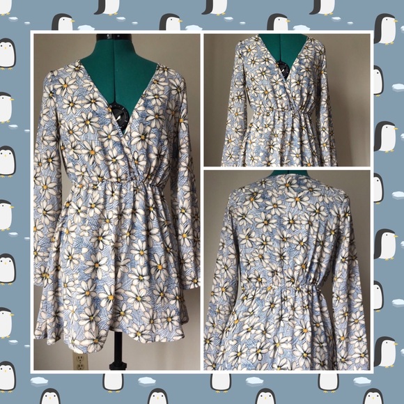 Into Pants - SOLDblue flowered shorts jumpsuit sz 6by Into.